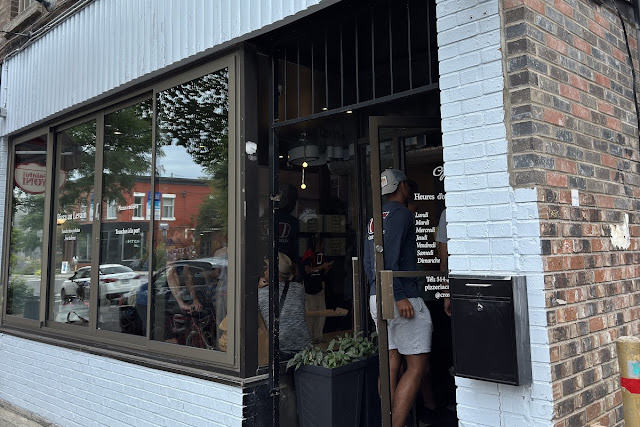 Pizzeria Crosta, Montréal